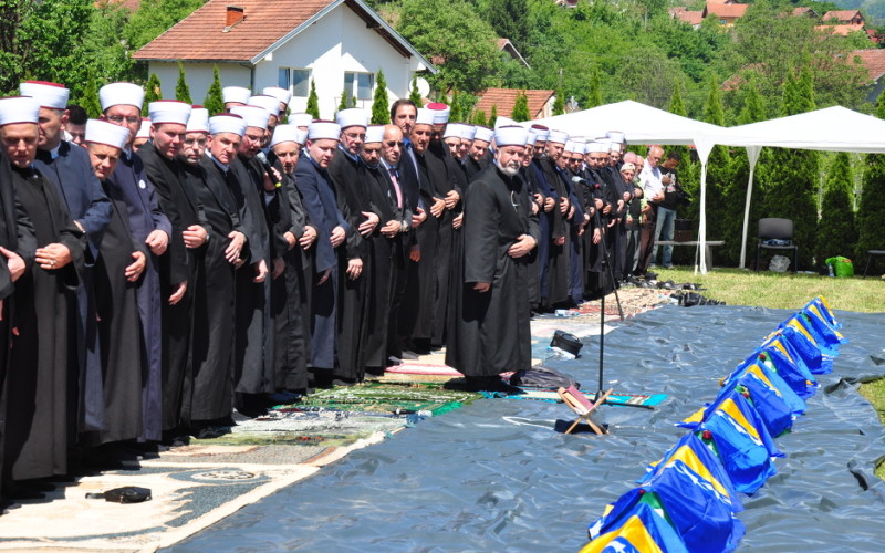 U Bratuncu obavljen ukop deset identificiranih tijela ubijenih Bošnjaka